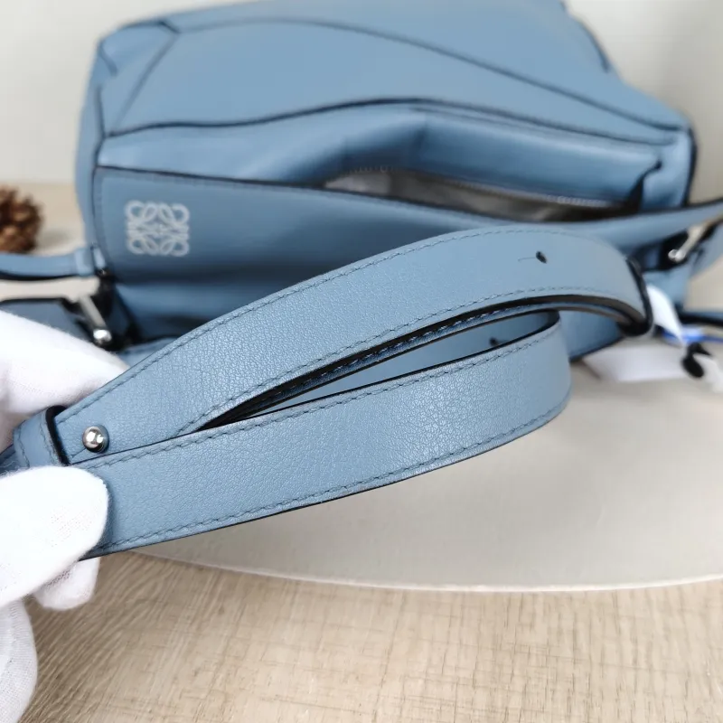 LOEWE Crossbody Bag Puzzle Blue CC alfskin Small24 × 10.5 × 16.5 cm — detail view 10 of 12