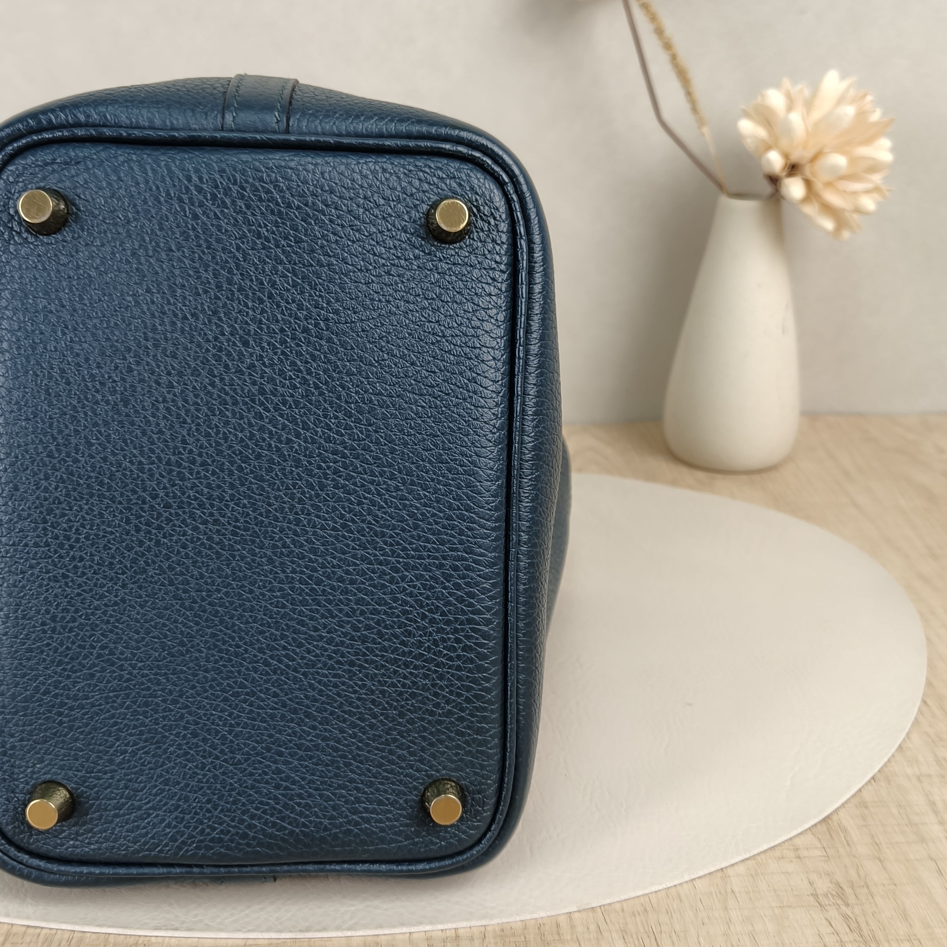 Hermès Top Handle Bag Picotin Lock 18 186O Taurillon Clemence TC Calfskin Small18 × 13 × 18 cm — cover view 3 of 8