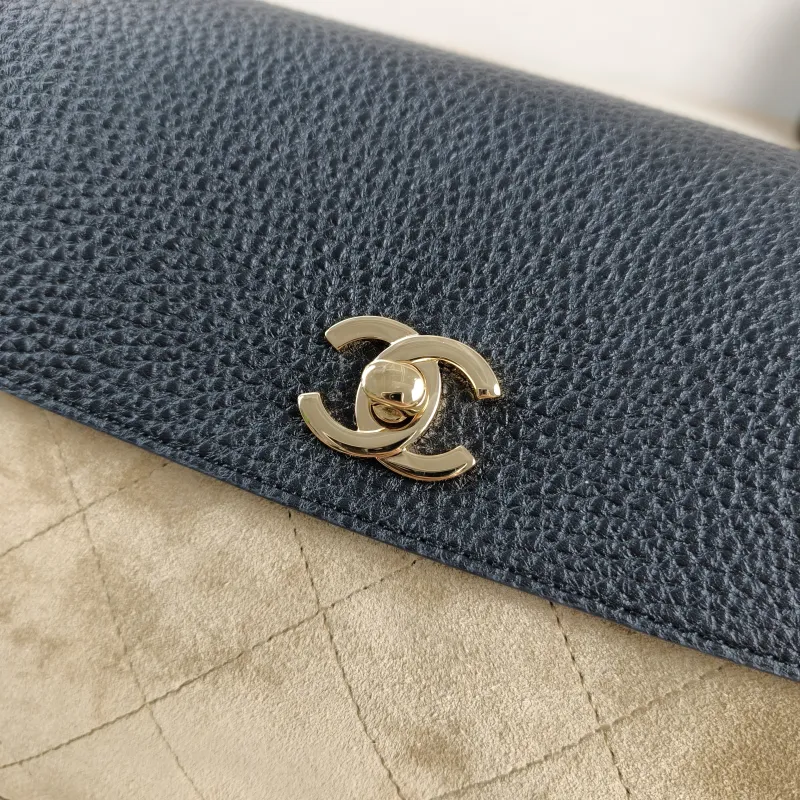 Chanel Shoulder Bag 26a Collection · Black Suede Small 29 × 10 × 17 cm — detail view 8 of 14