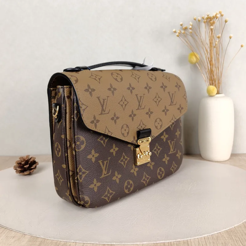 Louis Vuitton Crossbody Bag Pochette Métis Monogram Colorblock PVC Medium 25 × 7 × 19 cm — cover view 4 of 5