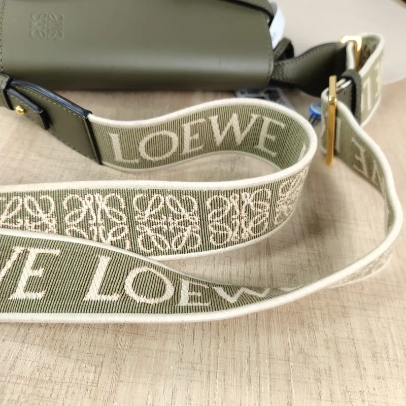 LOEWE Crossbody Bag Gate Dual Green Calfskin Mini 21 × 9.5 × 12.5 cm — detail view 5 of 12