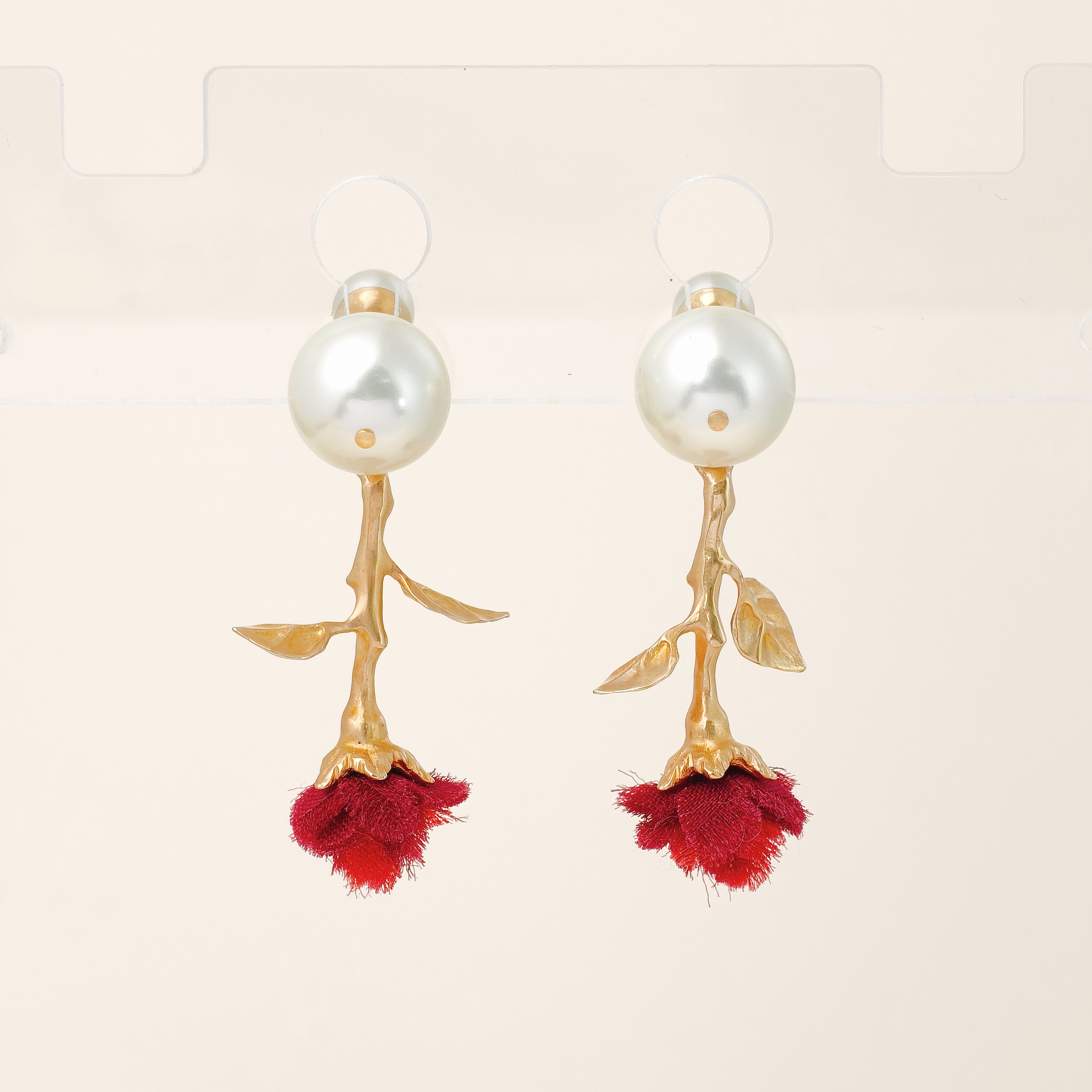 DIOR Earrings Pearl Red Pearl One Size