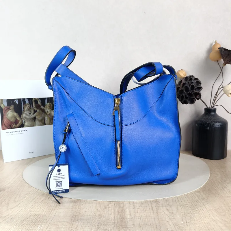 LOEWE Shoulder Bag Hammock Blue Calfskin Small 30 × 14 × 25 cm