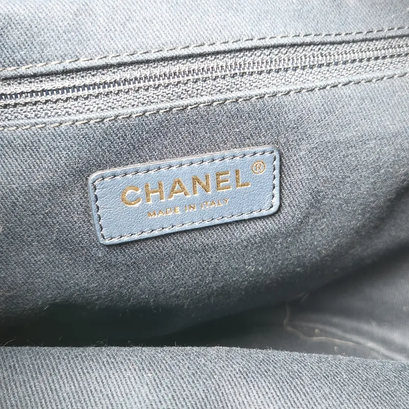 Chanel Shoulder Bag Bucket Bag Navy Gold Canvas 20 × 15 × 25 cm 28 — detail view 11 of 15