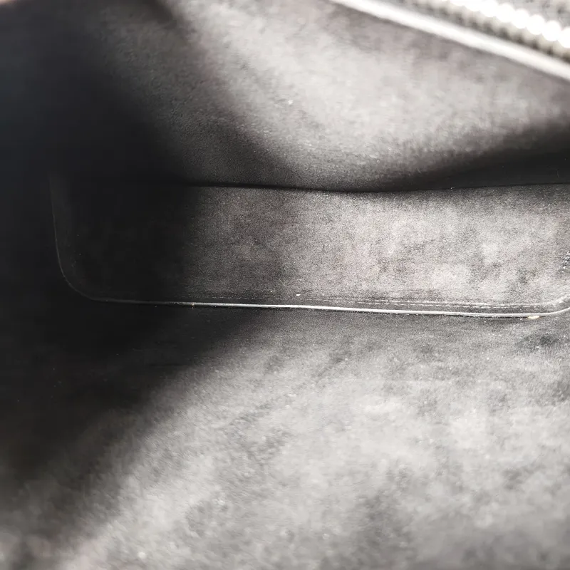Louis Vuitton Shoulder Bag NÉONOÉ Bucket Bag Black Epi Embossed Calfskin Medium 26 × 17.5 × 26 cm — detail view 8 of 11