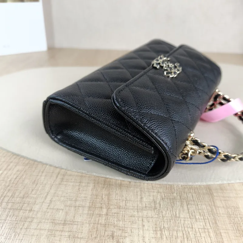 Chanel Crossbody Bag kelly Black Grained Calfskin One Size18 × 4.5 × 10 cm — detail view 2 of 14