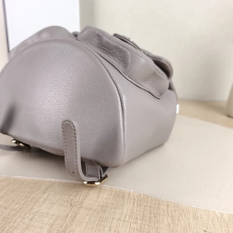 Chanel Backpack Duma Grey Grained Calfskin Medium 20.5 × 11.5 × 20 cm — detail view 5 of 11