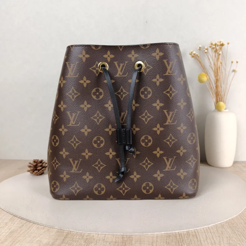Louis Vuitton Shoulder Bag NÉONOÉ Bucket Bag Black PVC Medium 26 × 17.5 × 26 cm