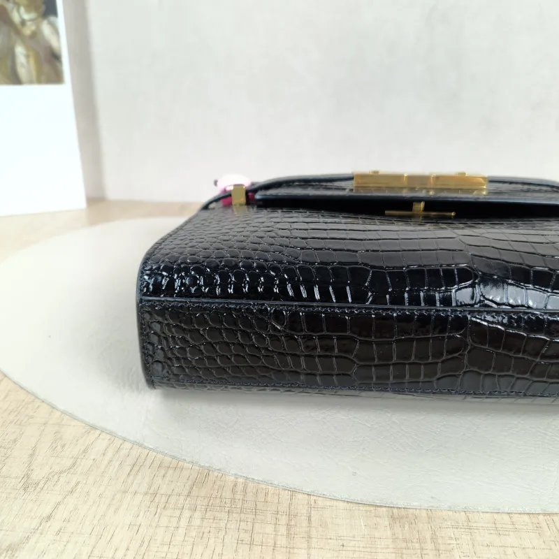 SAINT LAURENT Shoulder Bag MANHATTAN Black Calfskin Small 24 × 17.5 × 6 cm — detail view 9 of 11