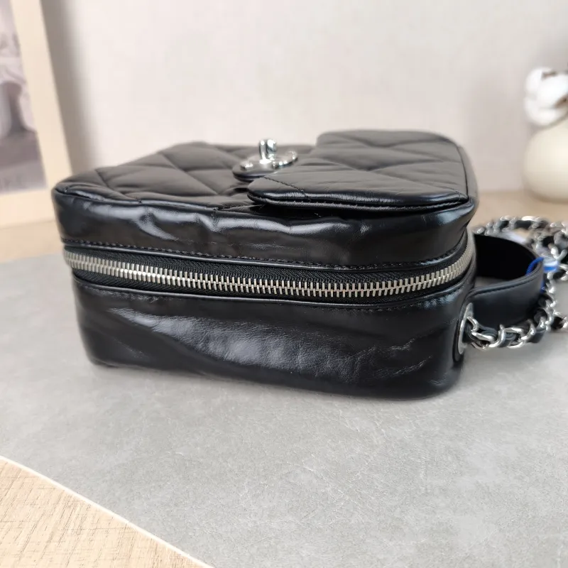 Chanel Crossbody Bag Camera Bag Black Waxed Leather 16.5 × 8.5 × 18 cm 28 — detail view 7 of 12