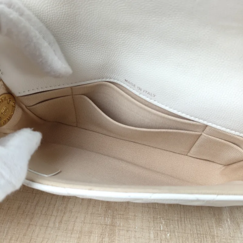 Chanel Crossbody Bag Crossbody Bag White Gold Grained Calfskin One Size 17 × 3 × 9.5 cm — detail view 10 of 11