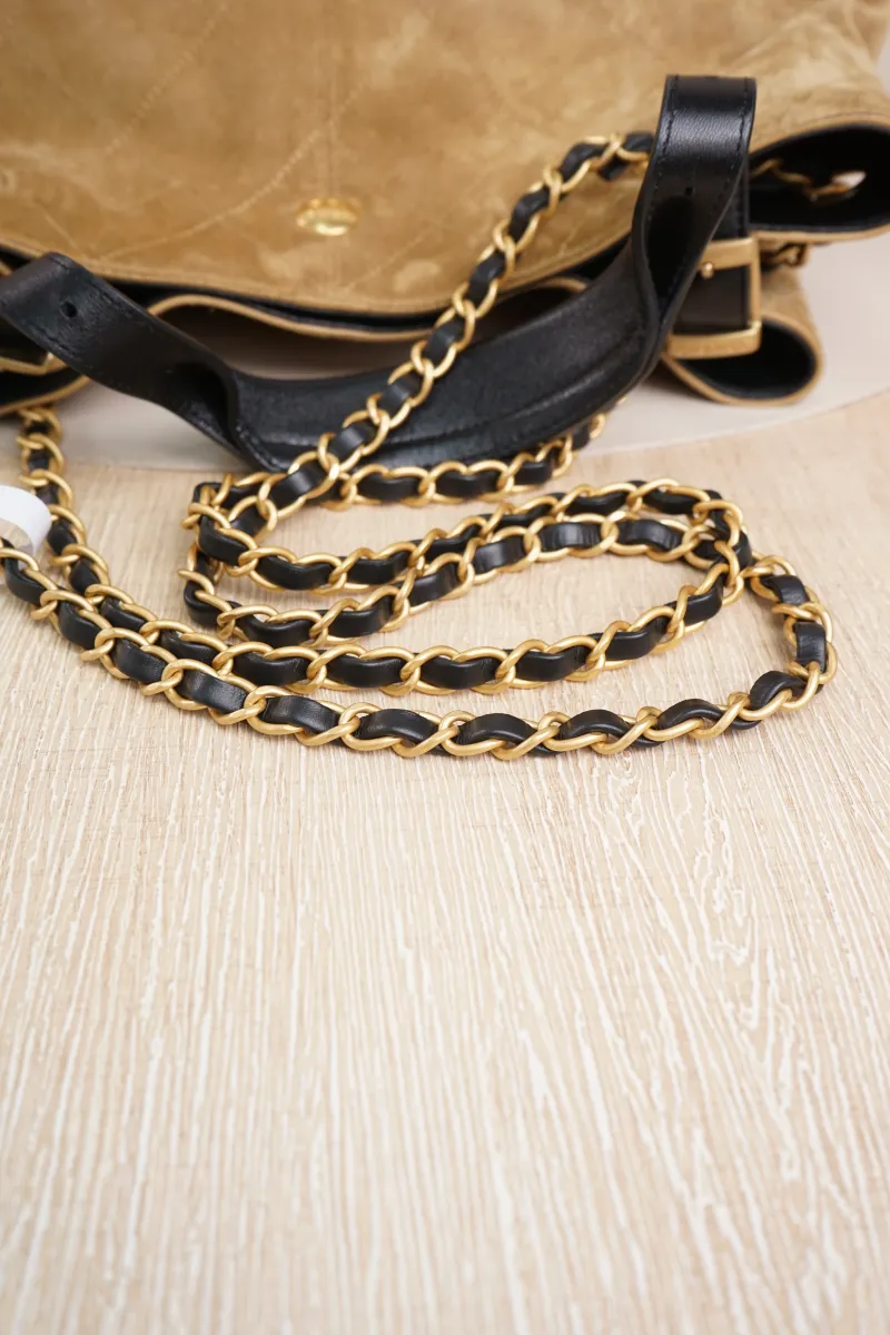 Chanel 25a Suede hobo Brown Black Microchip Edition · 29 × 11 × 33 cm — detail view 12 of 20