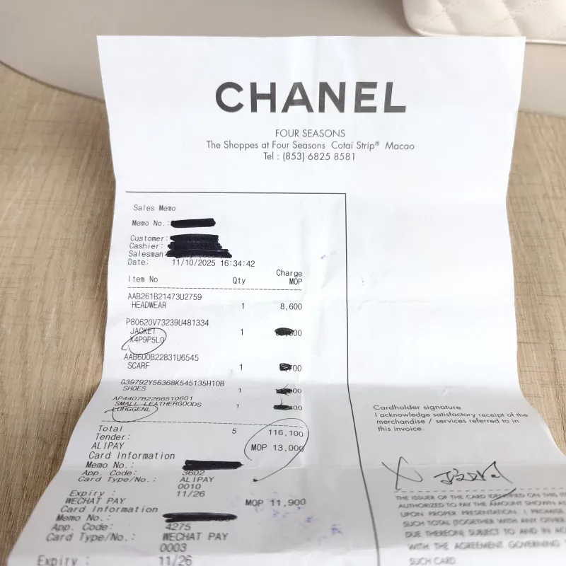 Chanel Crossbody Bag lp Box Bag Top Handle Crossbody Bag White Grained Calfskin 19 × 5 × 12 cm — detail view 5 of 12
