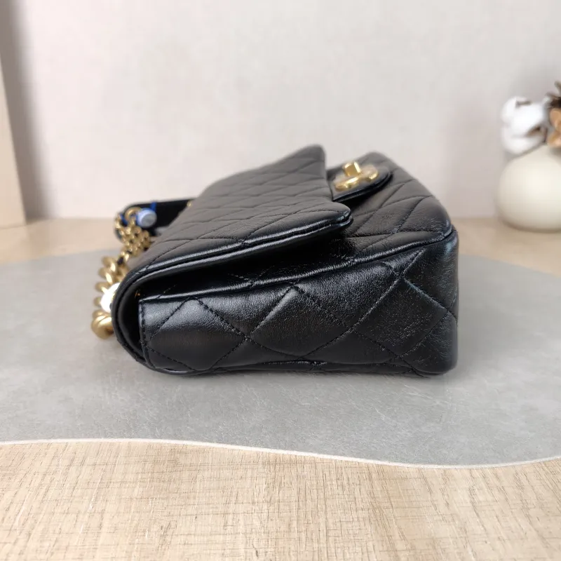 Chanel Shoulder Bag Editioncf Black Lambskin One Size 24 × 7 × 14.5 cm — detail view 11 of 13