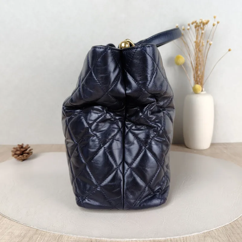 Chanel Top Handle Bag Top Handle Bag Navy Waxed Leather 32 × 12 × 23 cm 23 — detail view 5 of 13