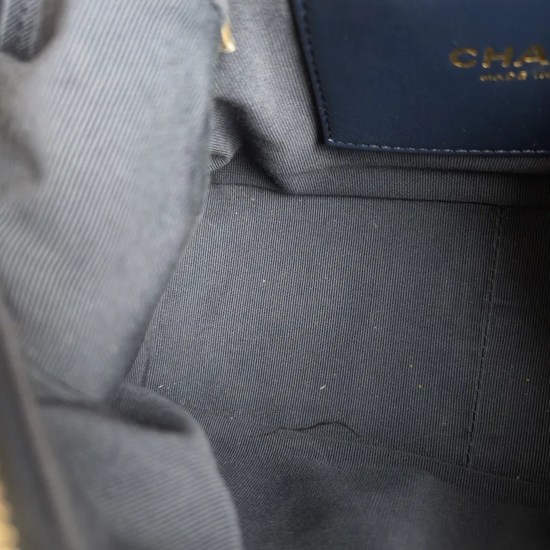 Chanel Shoulder Bag c hobo Blue Small 31 × 15 × 22 cm — detail view 13 of 13