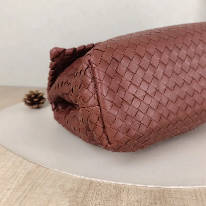 Bottega Veneta Shoulder Bag Olimpia Brown Lambskin One Size29 × 10.5 × 20 cm — detail view 6 of 11