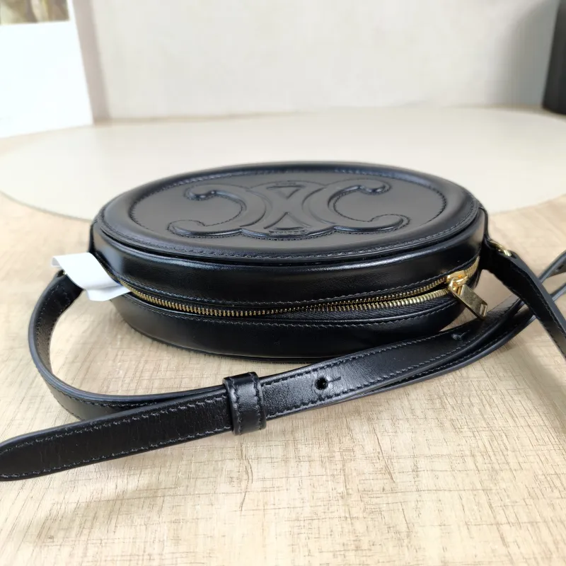 CELINE Crossbody Bag Cuir Triomphe Black Calfskin Small16 × 4 × 12.5 cm — detail view 9 of 9