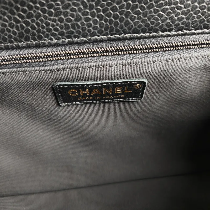 Chanel Backpack Backpack Black Grained Calfskin 24 × 6 × 17 cm — detail view 4 of 12