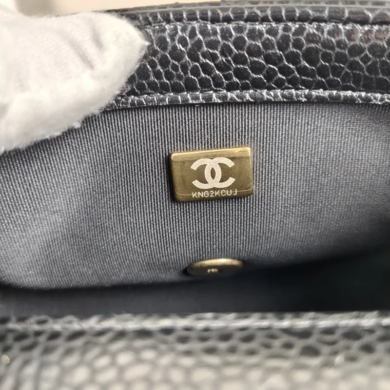 Chanel Crossbody Bag26c Crossbody Bag Black Grained Calfskinmini19 × 7 × 13 cm — detail view 6 of 13