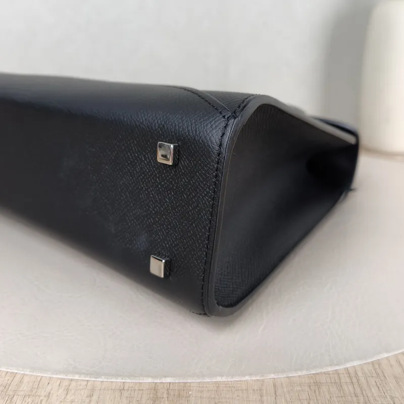Moynat Crossbody Bag Crossbody Bag Black Calfskin 25.5 × 8 × 18.5 cm — detail view 4 of 11