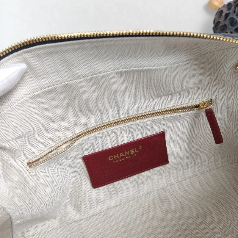Chanel Crossbody Bag Bowling Bag Black Lambskin One Size 31 × 9 × 19 cm — detail view 7 of 10