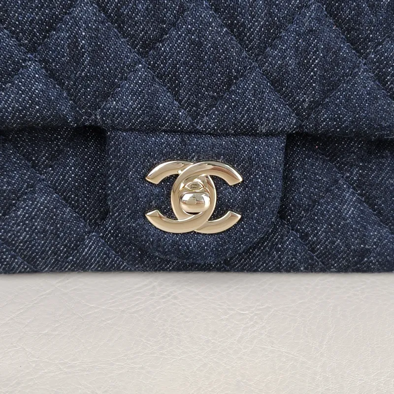 Chanel Crossbody Bag Navy One Size 17 × 8 × 13.5 cm — detail view 8 of 14