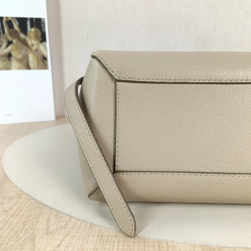 CELINE Shoulder Bag Belt Micro Calfskin Medium24 × 13 × 20 cm — detail view 4 of 13