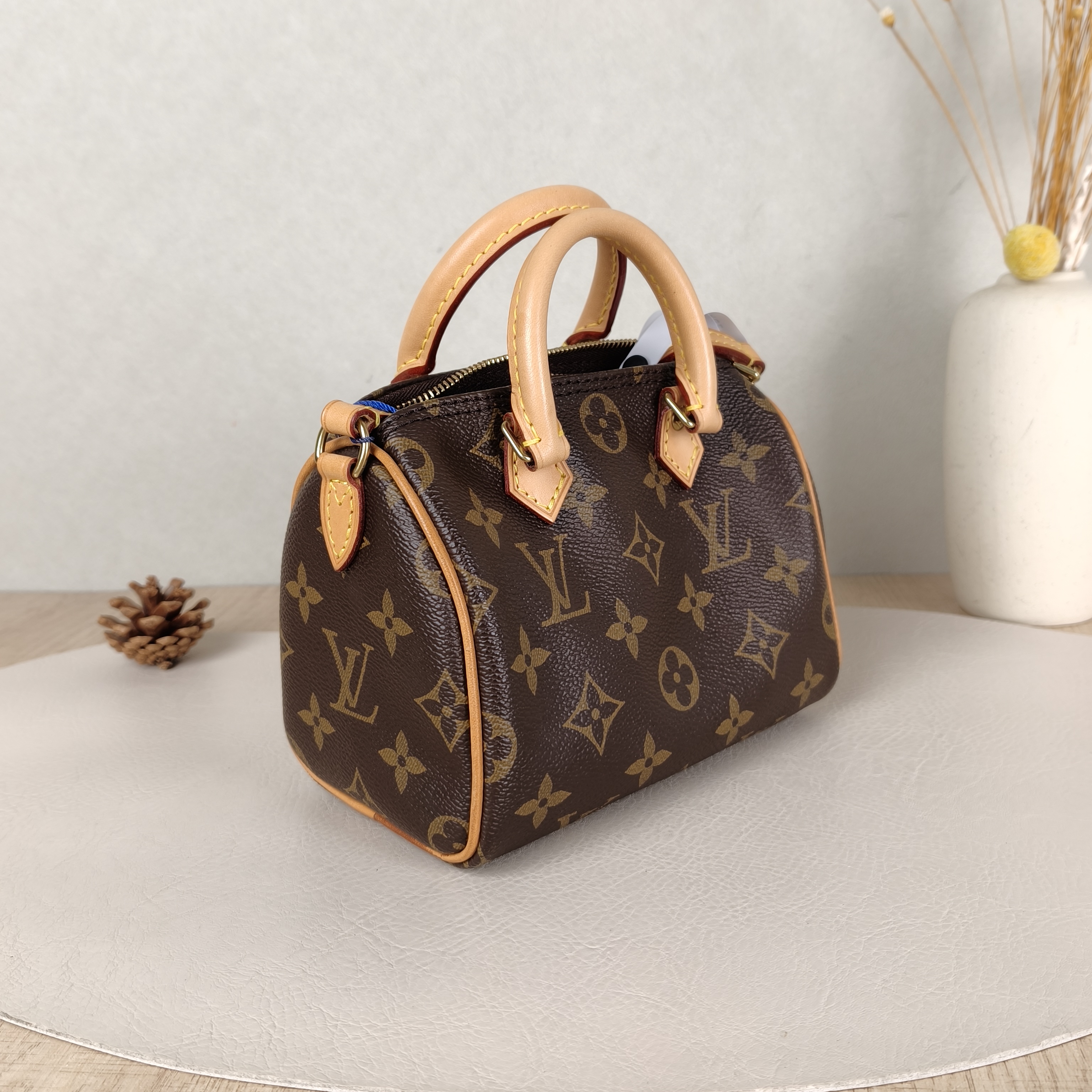 Louis Vuitton Crossbody Bag Speedy Nano Shoulder Strap PV Cnano16 × 10 × 12.5 cm — cover view 4 of 5
