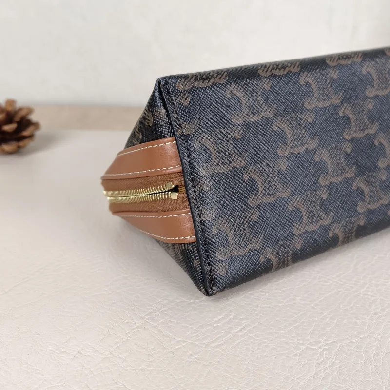 CELINE Cosmetic Bag Triomphe Cosmetic Bag Monogram PVC Small14 × 8 × 9.5 cm — detail view 6 of 8