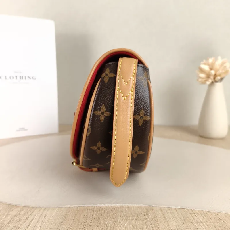Louis Vuitton Crossbody Bag Tambourin Monogram PVC One Size 18 × 8 × 15 cm — detail view 3 of 11