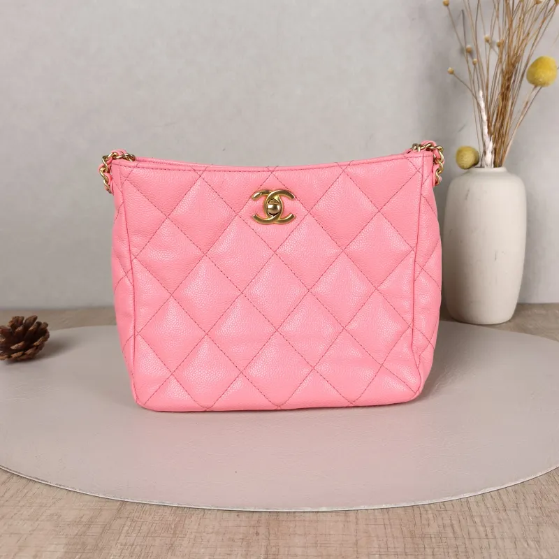 Chanel Shoulder Bag hobo Red Grained Calfskin One Size19 × 8 × 17 cm