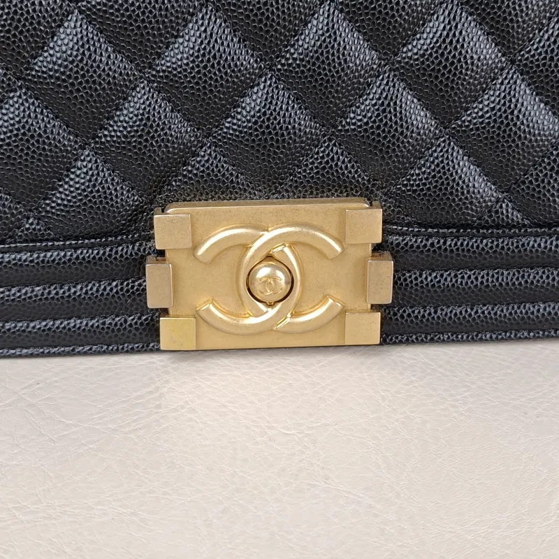 Chanel Crossbody Bag Le Boy​ Black Grained Calfskin Small 20.5 × 8.5 × 12 cm — detail view 10 of 15