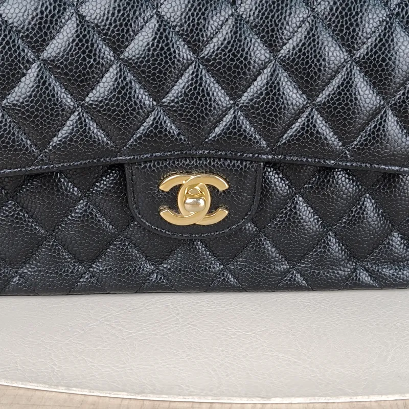 Chanel Crossbody Bag Classic Flap CF Black Grained Calfskin Small23 × 6 × 14.5 cm — detail view 13 of 15