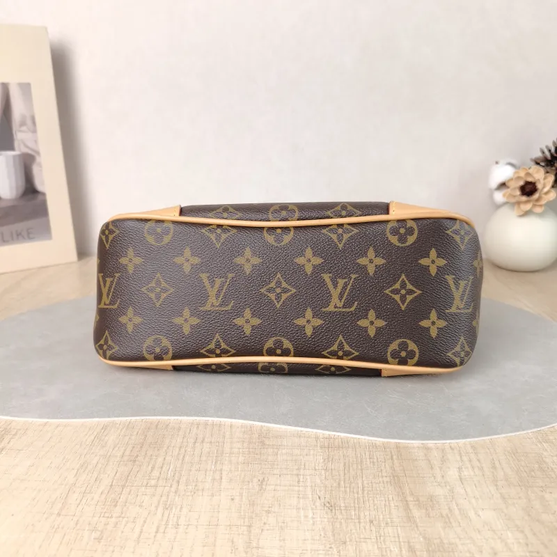 Louis Vuitton Crossbody Bag Boulogne PVC Small 26 × 9.5 × 16 cm — cover view 4 of 5