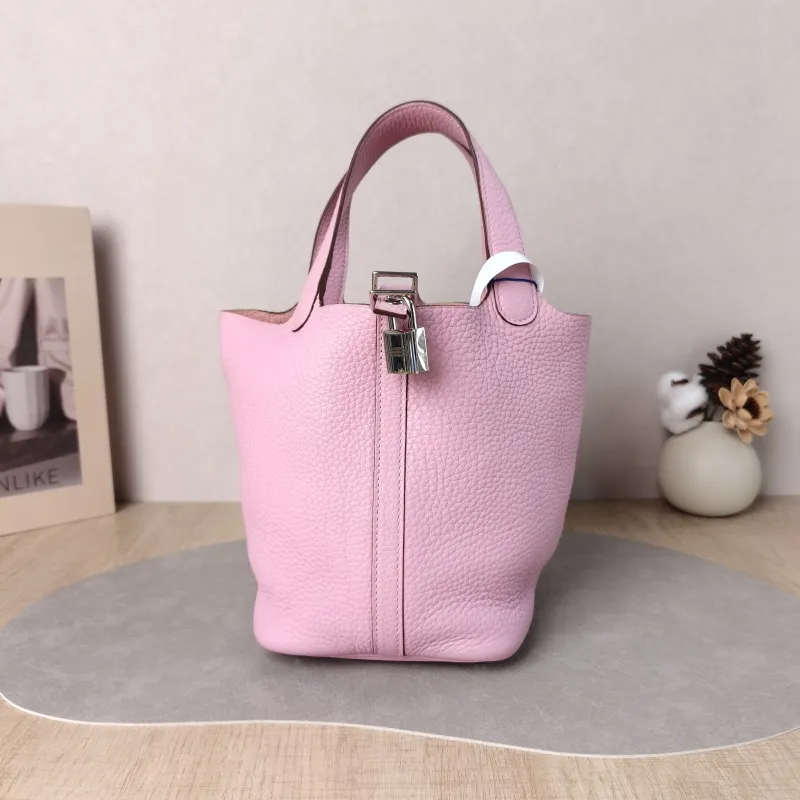 Hermès Top Handle Bag Picotin Lock 18 18 X9Mauve Sylvestre Taurillon Clemence TC Calfskin Small 18 × 13 × 18 cm Z