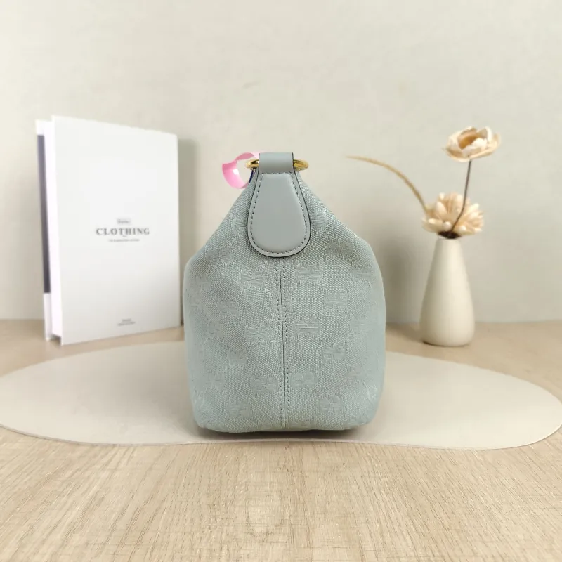 GUCCI Top Handle Bagvanity Vanity Case Bag Green Canvas Medium27.5 × 13 × 14.5 cm — detail view 8 of 14