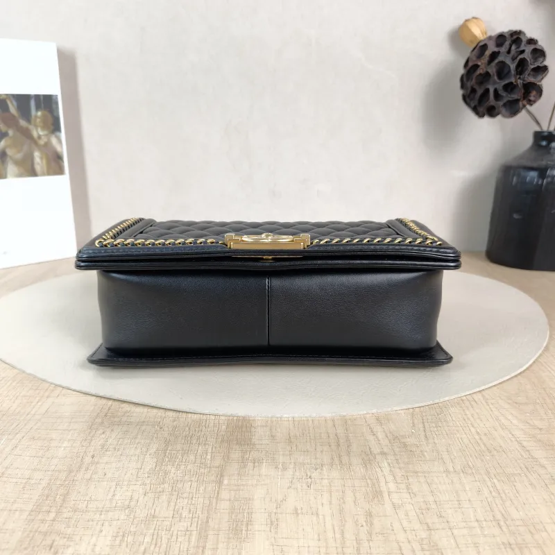 Chanel Crossbody Bag le boy Black Calfskin Medium 25 × 9 × 15 cm — cover view 5 of 5