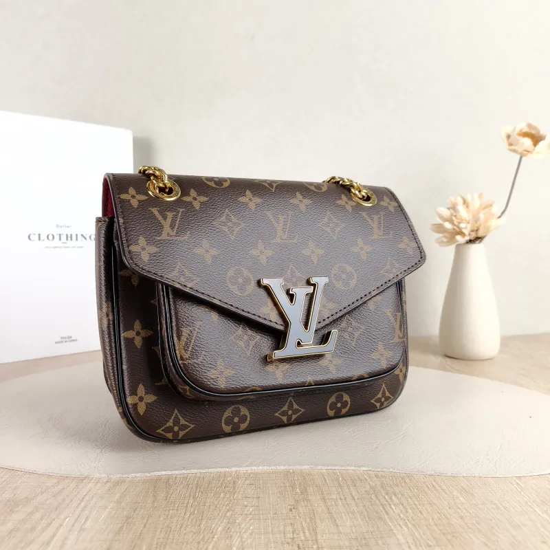 Louis Vuitton Crossbody Bag Passy Messenger Bag Monogram PVC Small 23 × 9 × 17 cm — cover view 4 of 6