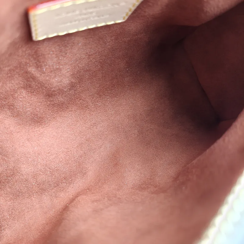 Louis Vuitton Crossbody Bag Speedy Nano PVC nano 16 × 7.5 × 10 cm — detail view 9 of 10
