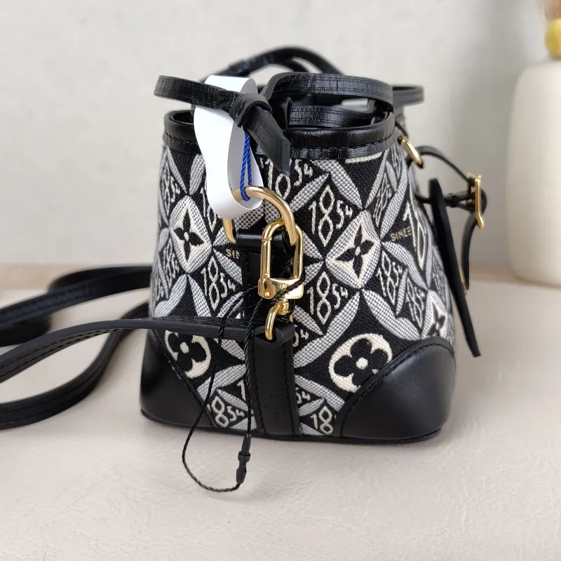 Louis Vuitton Crossbody Bag NOÉ PURSE 1854 Mini 11.5 × 11.5 × 12 cm — detail view 1 of 8