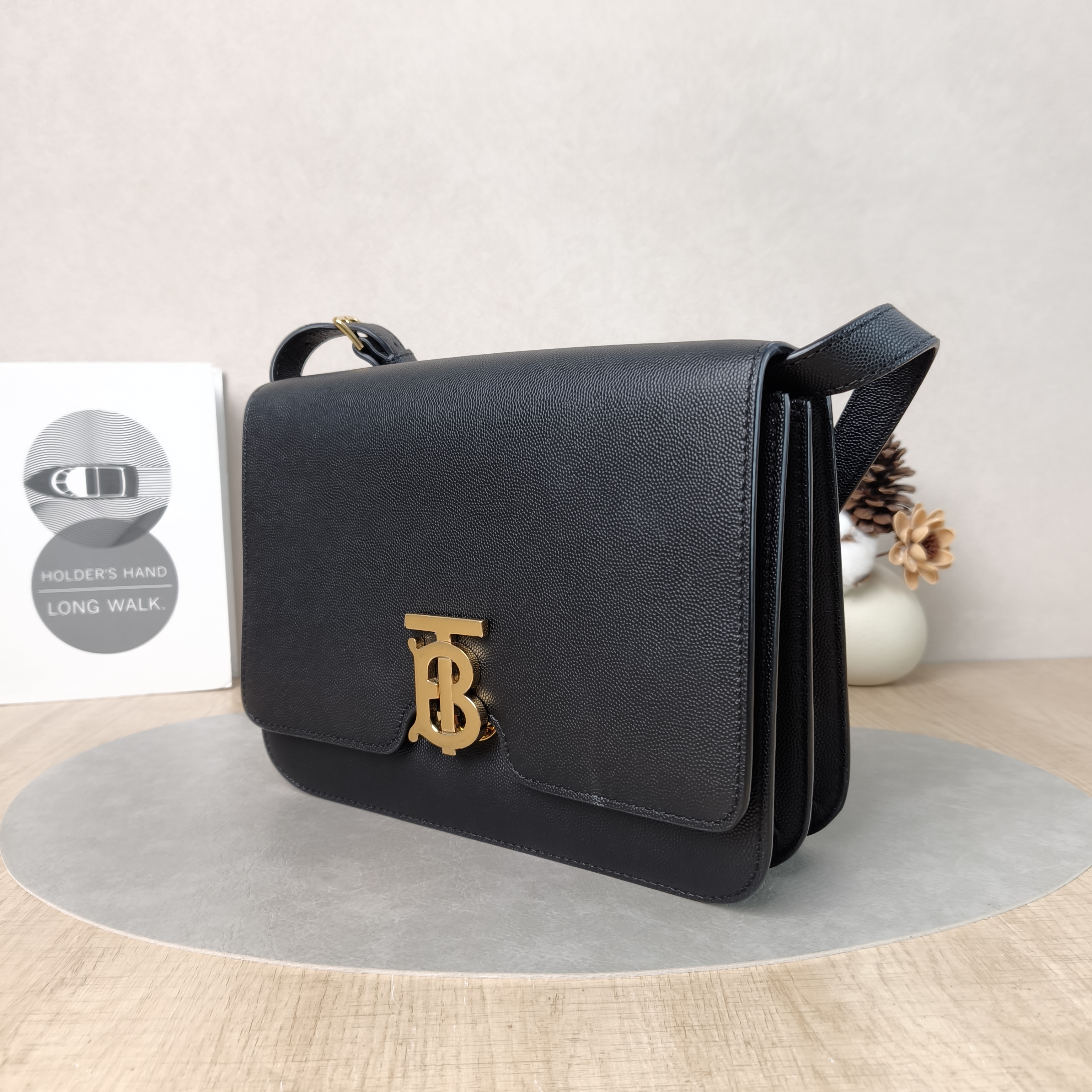 BURBERRY Crossbody Bagtb Collection Crossbody Bag Black Calfskin One Size25 × 9 × 19 cm — cover view 4 of 5