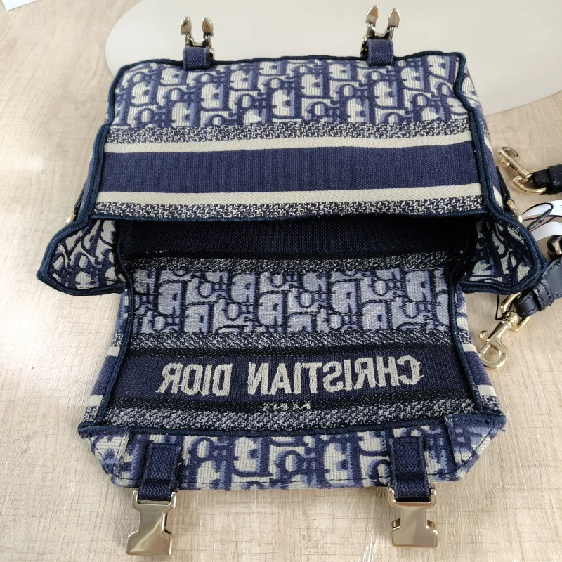 DIOR Crossbody Bag camp Messenger Bag Blue Canvas Small 23 × 8 × 15 cm — detail view 7 of 11
