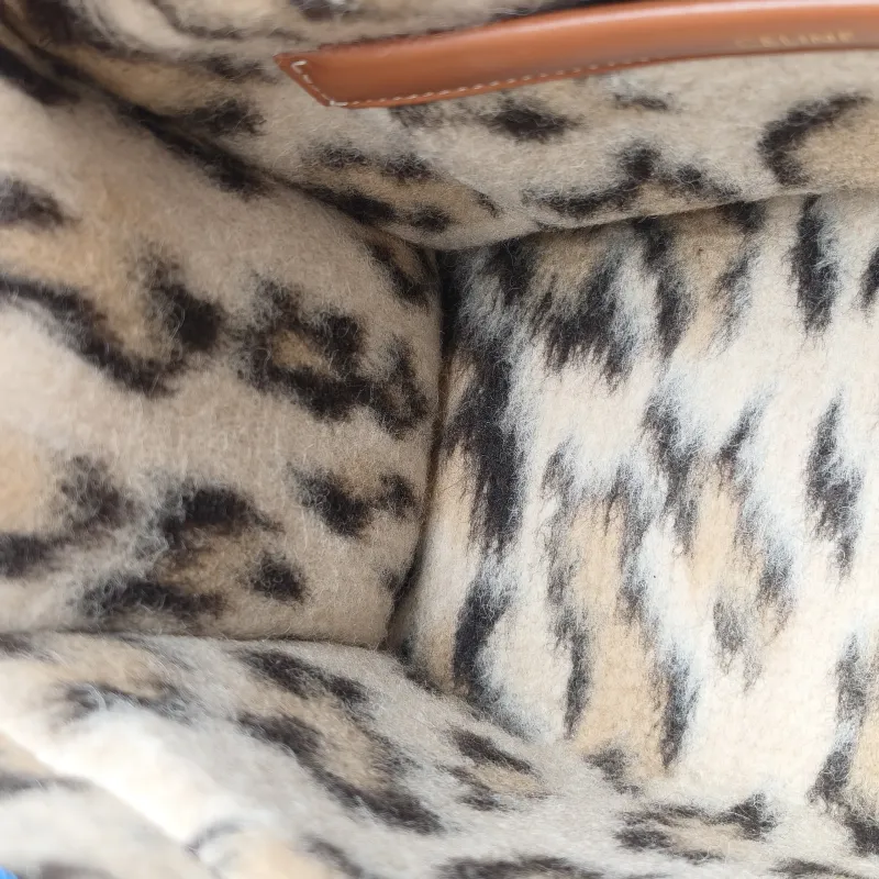 CELINE Shoulder Bag CABAS THAIS Shopping Tote Small 25.5 × 12 × 18.5 cm — detail view 7 of 10