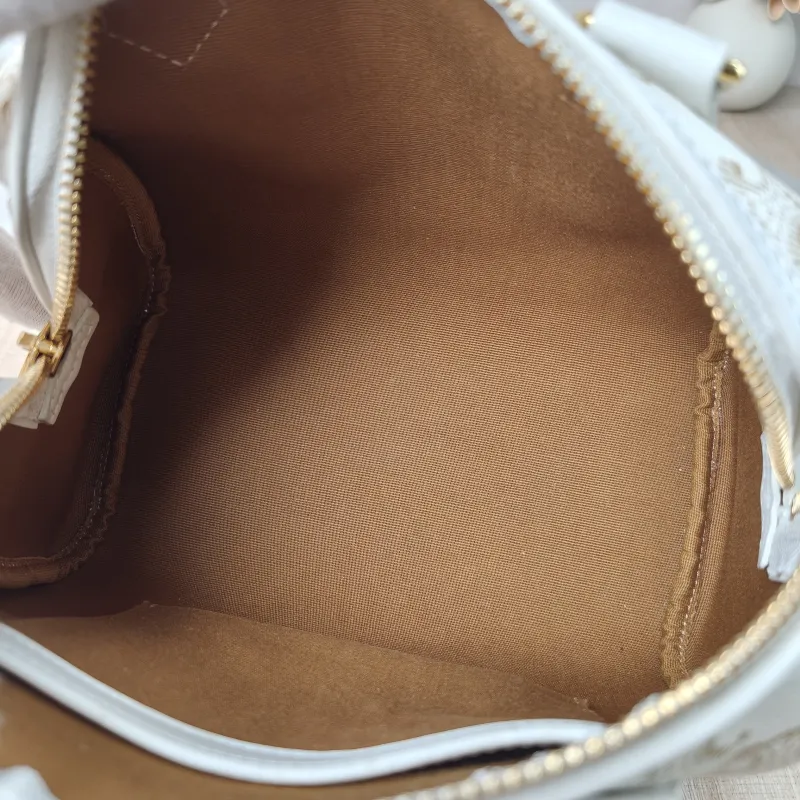 CELINE Crossbody Bag White PVC Small 20 × 10.5 × 15.5 cm — detail view 1 of 12