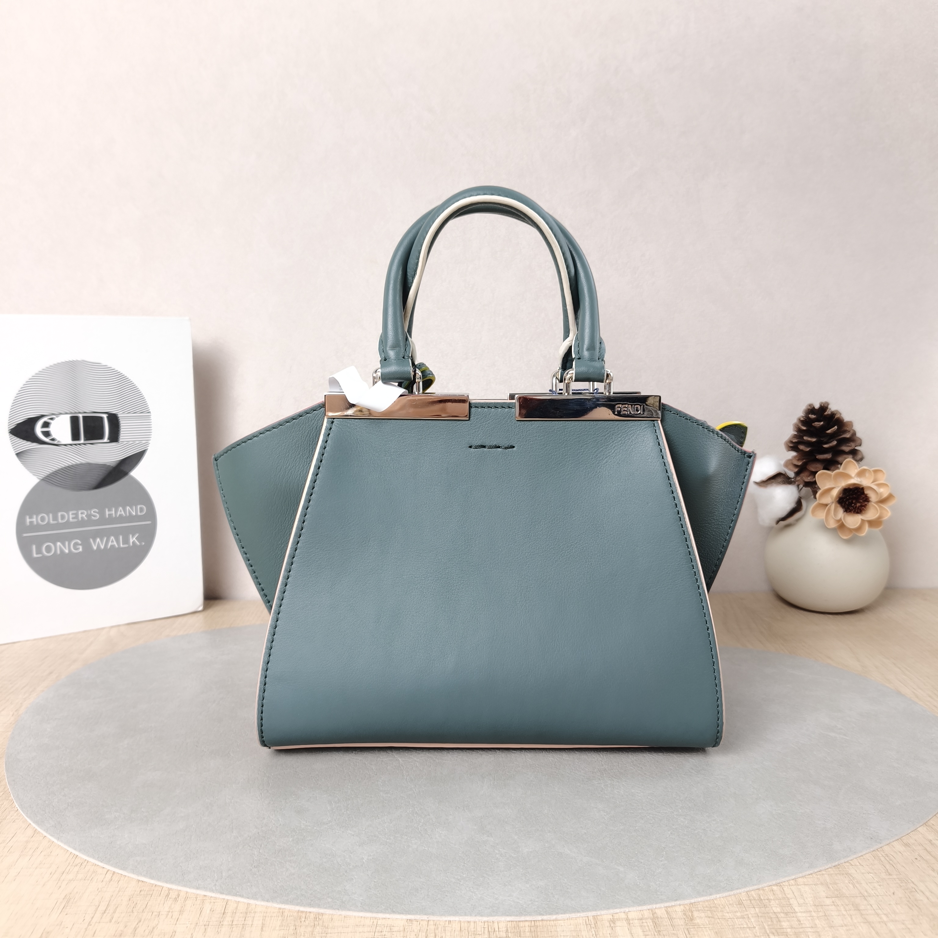 FENDI Crossbody Bag Crossbody Bag Green Calfskin One Size21.5 × 10 × 17 cm