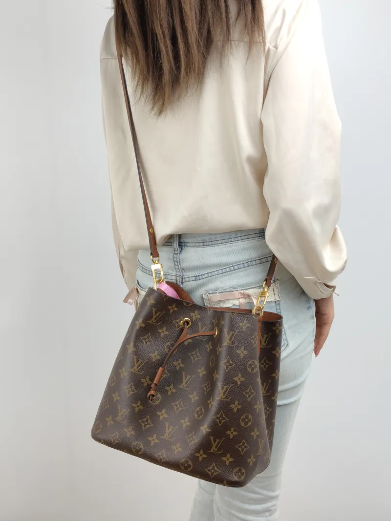 Louis Vuitton Shoulder Bag NÉONOÉ Bucket Bag Caramel PVC Medium 26 × 17.5 × 26 cm — on-model view 1 of 2
