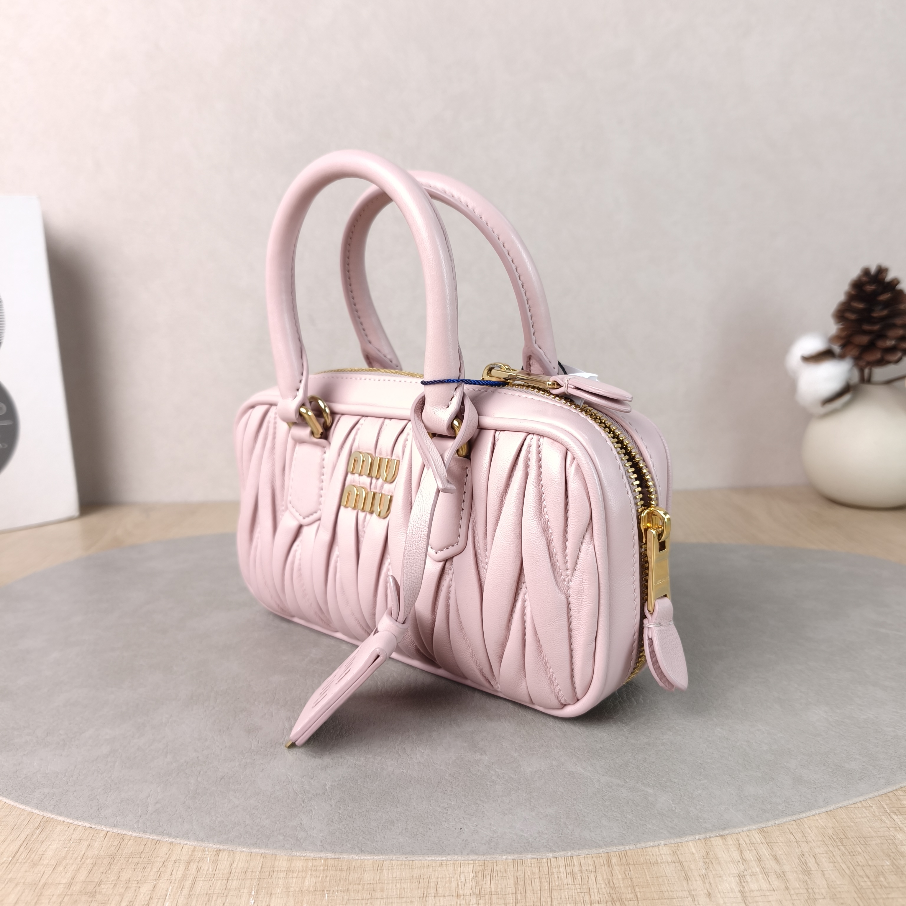 Miumiu Top Handle Bag Arcadie MatelasséCollection Edition Lambskin mini19 × 5 × 10 cm — cover view 5 of 6