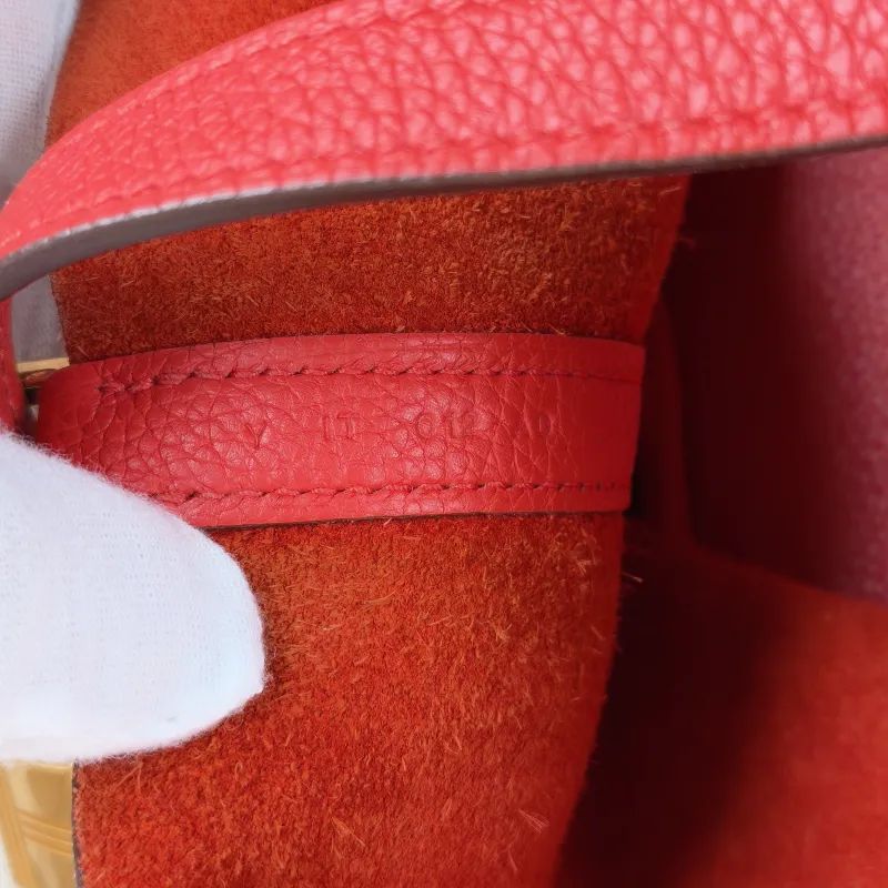 Hermès Top Handle Bag Picotin Lock 18 18S3 Red TC Calfskin Small18 × 13 × 18 cm — detail view 10 of 10