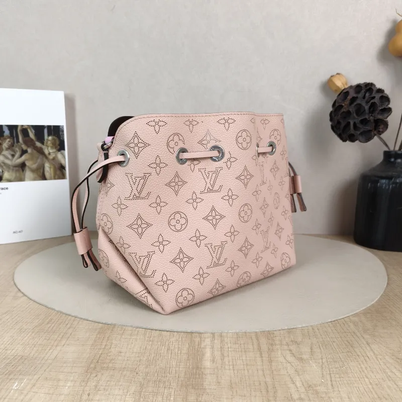 Louis Vuitton Crossbody Bag BELLA Pink Calfskin 22 × 14 × 19 cm — cover view 3 of 5